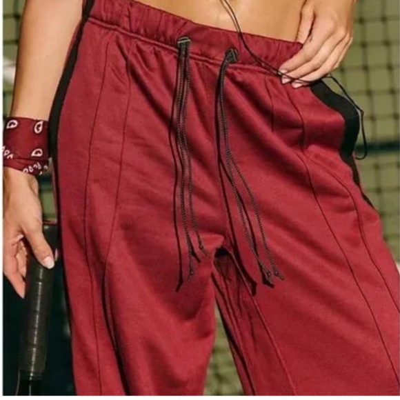 BNWOT Free People Movement Fineline Wide Leg Relaxed Track Pants - Picture 2 of 8